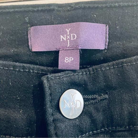 NYDJ SZ 8P Slim Boot Cut Black 5 Pocket Style Comfort Jeans - Picture 3 of 11